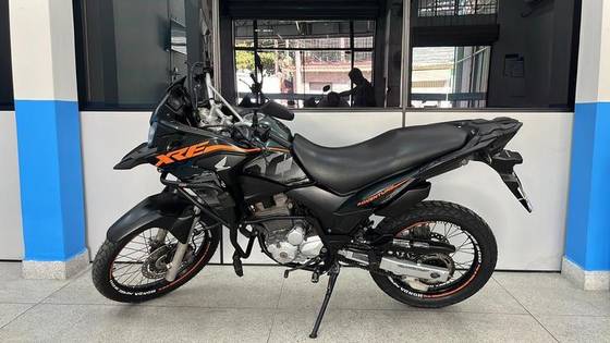 HONDA XRE 300 ADVENTURE HONDA XRE 300 ADVENTURE